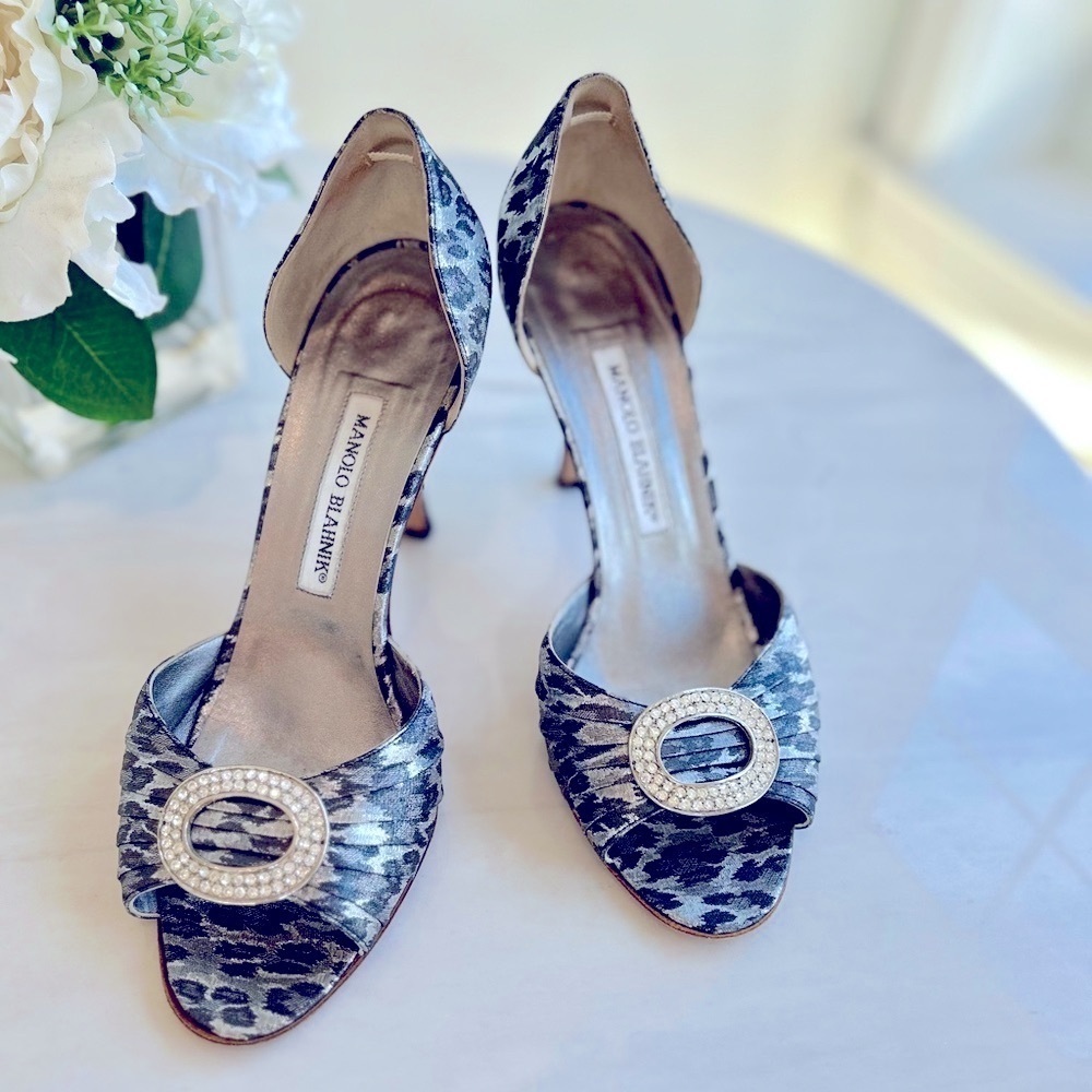 Manolo Blahnik Gray Leopard Print Women's Shoes ARE AVAILABLE